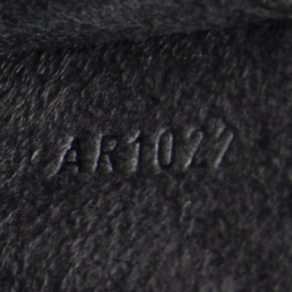 Louis Vuitton Accessory Pouch 24 - Picture 9 of 9